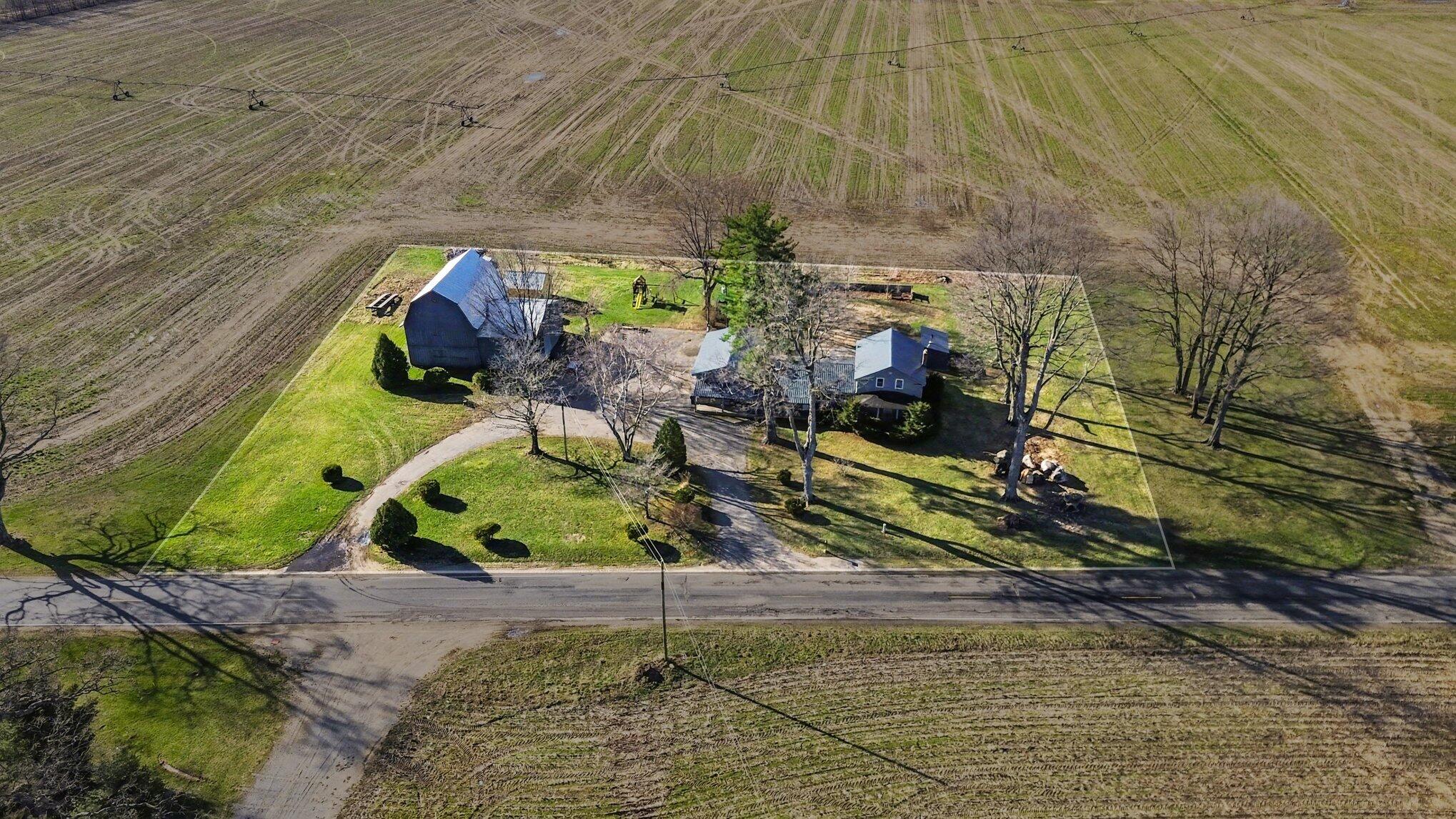 59379 Territorial Road Decatur, MI 49045 - Photo 28 of 30 030_file_3354
