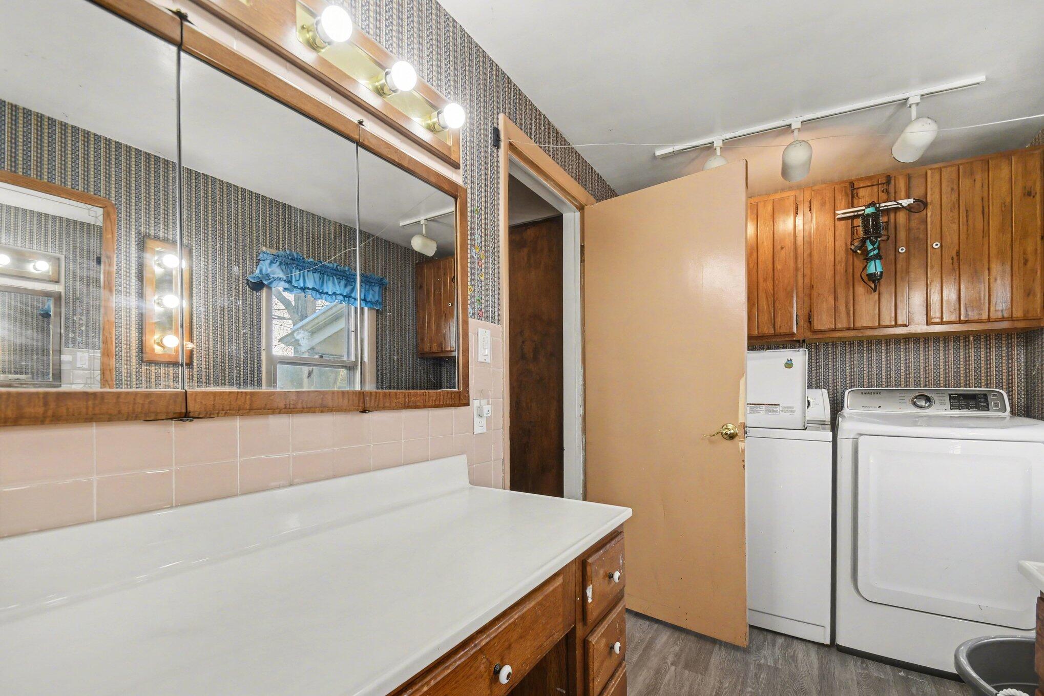 59379 Territorial Road Decatur, MI 49045 - Photo 10 of 30 015_file_7860