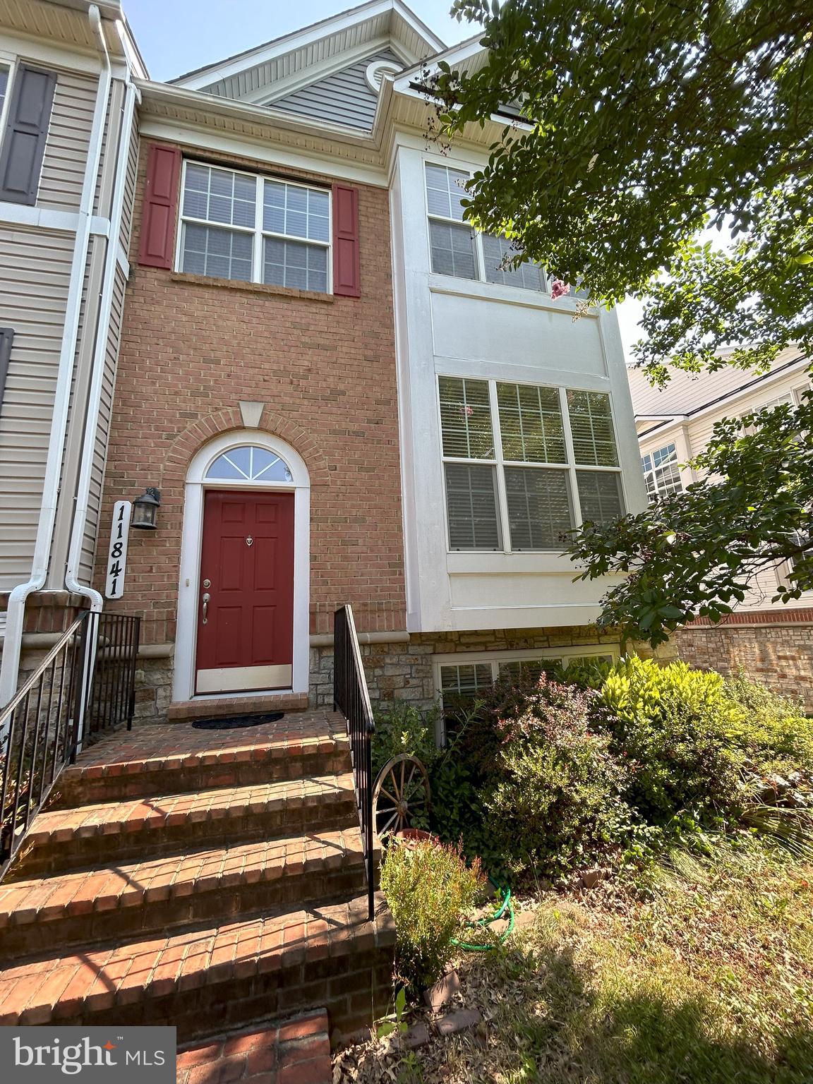 11841 Skylark Road Clarksburg, MD 20871 - Photo 2 of 47