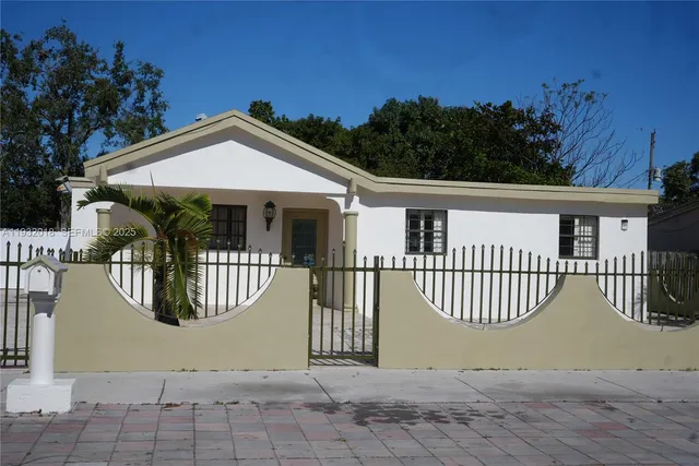 $4,500 | 3285 Northwest 97th Street, Miami, FL 33147