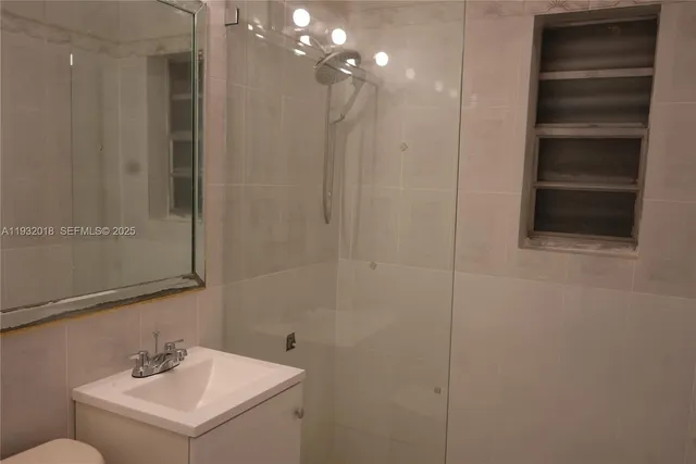 $4,500 | 3285 Northwest 97th Street, Miami, FL 33147