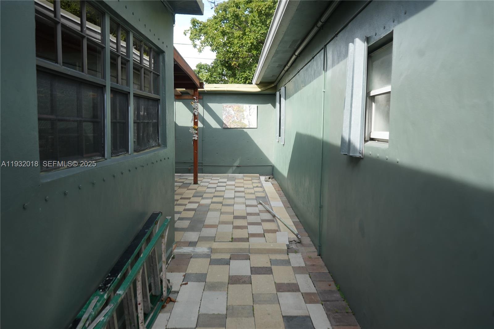 3285 Northwest 97th Street Miami, FL 33147 - Photo 29 of 44 a view of entryway