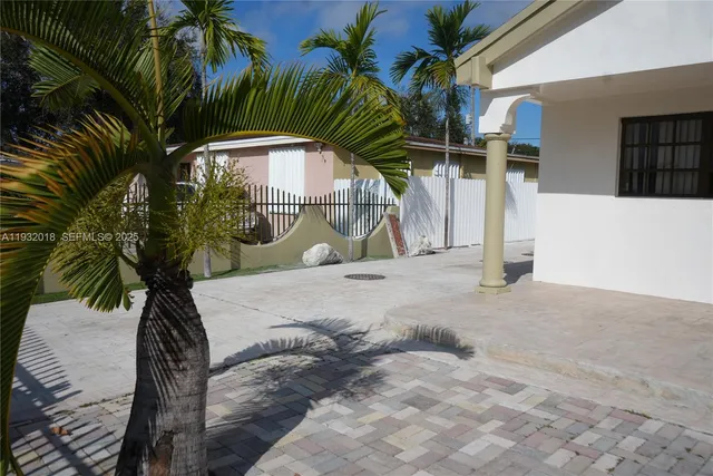 $4,500 | 3285 Northwest 97th Street, Miami, FL 33147