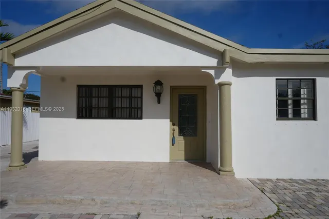 $4,500 | 3285 Northwest 97th Street, Miami, FL 33147