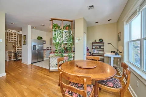 $1,395,000 | 118 Trowbridge Street, Unit 6, Cambridge, MA 02138