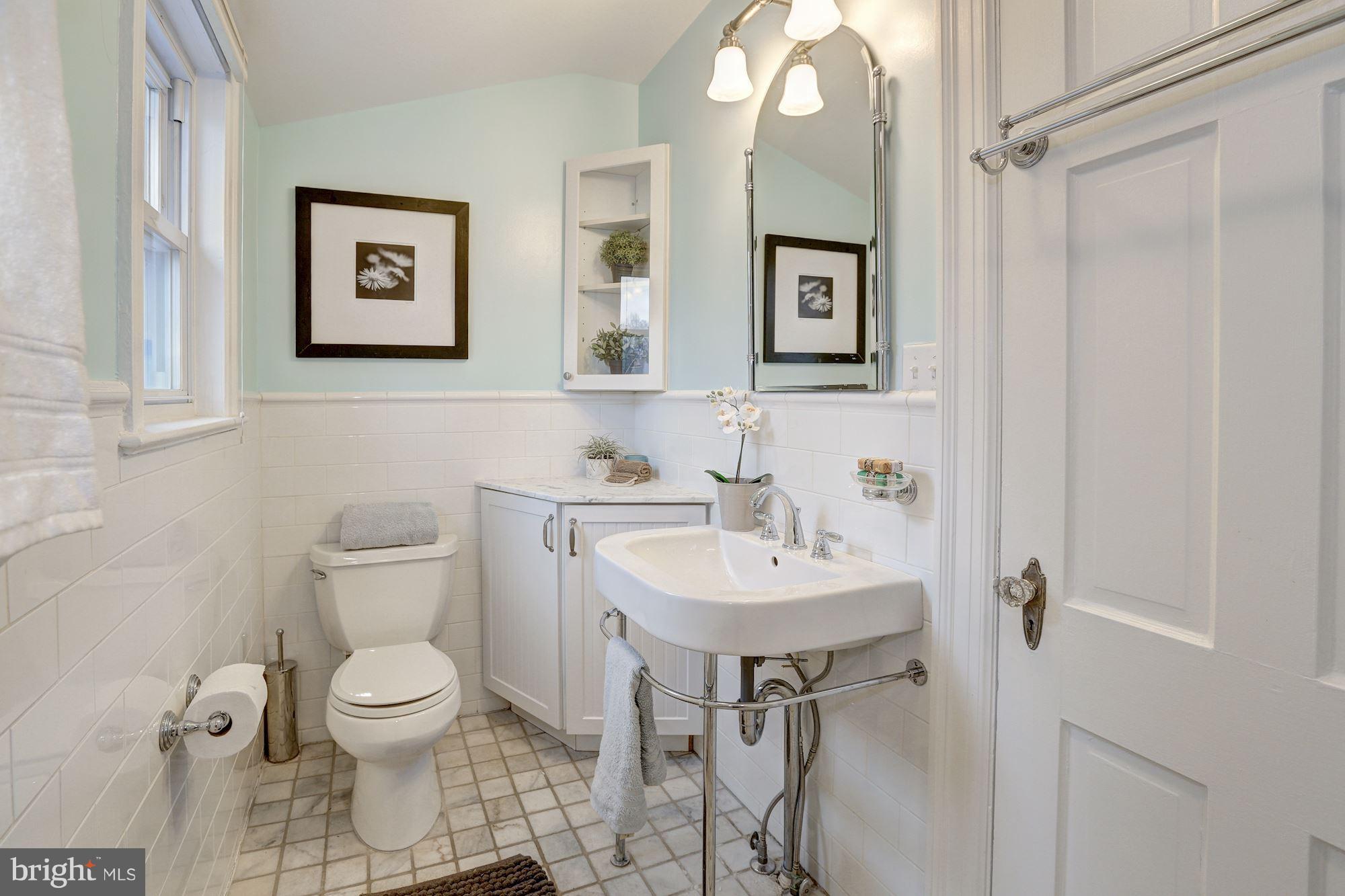 5615 Greentree Road Bethesda, MD 20817 - Photo 15 of 30 Updated with corner counter and storage