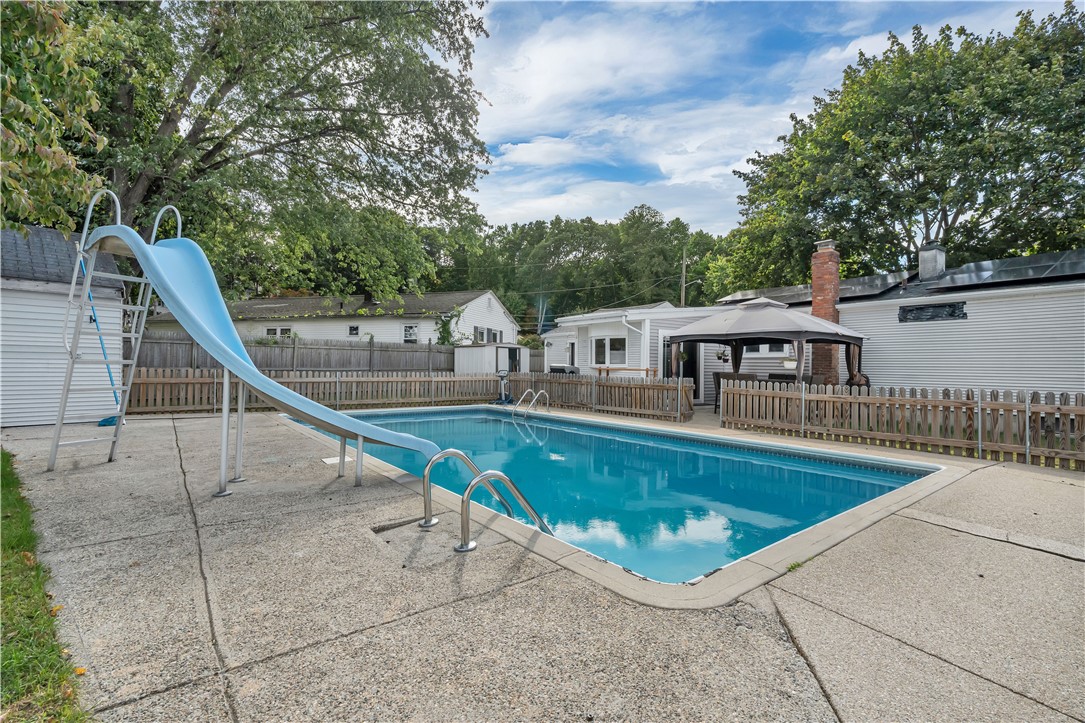 32 Wade Road Woonsocket, RI 02895 - Photo 8 of 32 Gallery Image 8