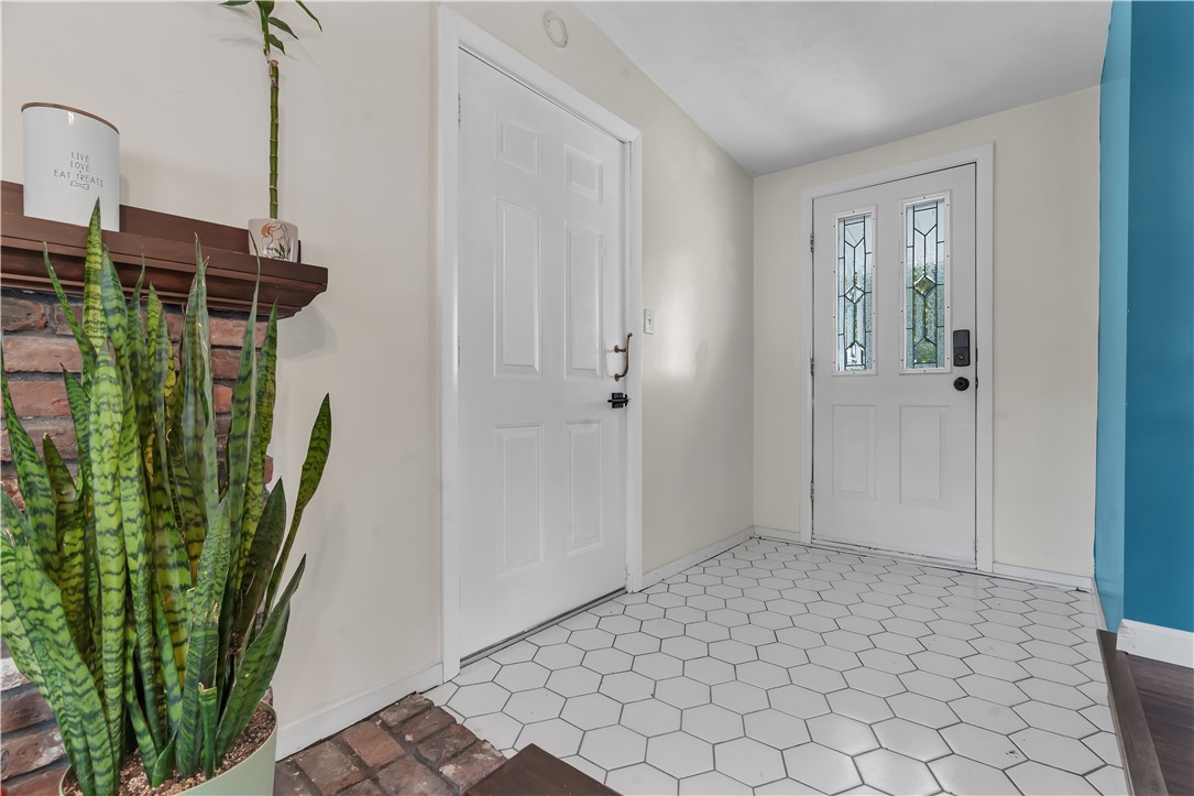 32 Wade Road Woonsocket, RI 02895 - Photo 10 of 32 Gallery Image 10