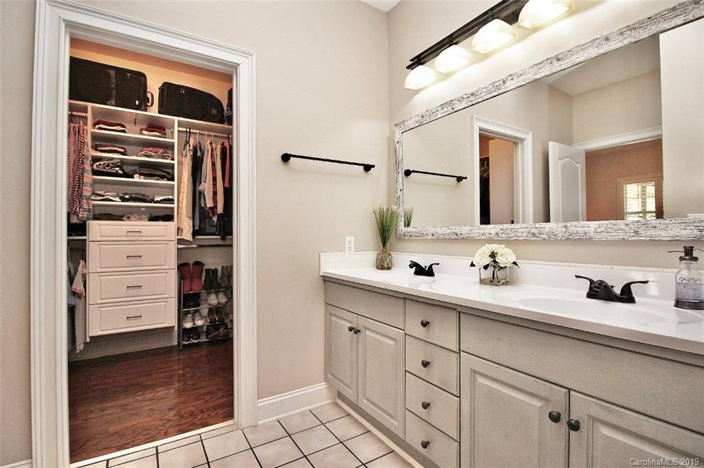 3326 Stettler View Road Charlotte, NC 28210 - Photo 15 of 34 Gallery Image 15