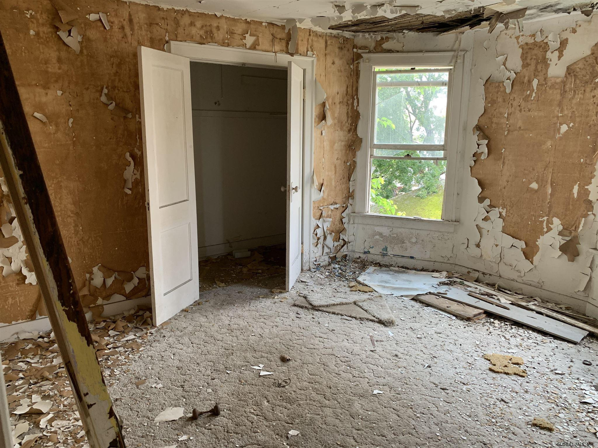 23 Hawk Street Schenectady, NY 12307 - Photo 8 of 51 Photo 8