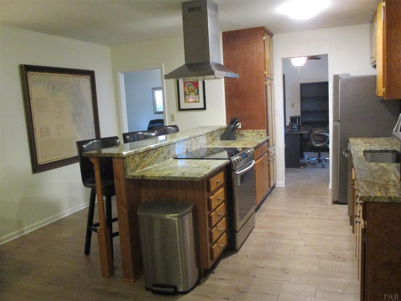 5590 Hibiscus Road Pensacola, FL 32504 - Photo 8 of 35 Gallery Image 8