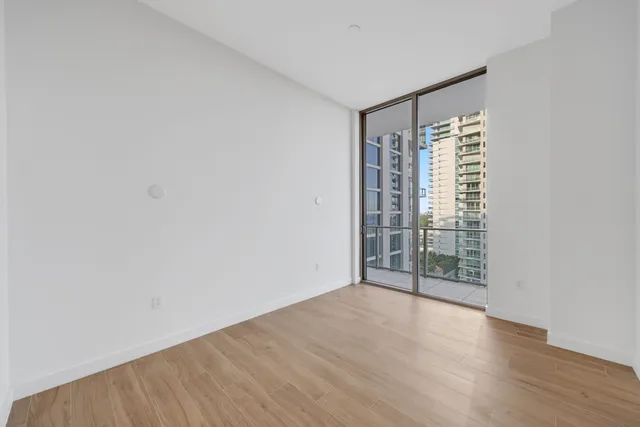 $6,500,000 | 2655 South Bayshore Drive, Unit 902, Miami, FL 33133