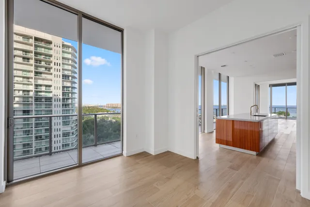 $6,500,000 | 2655 South Bayshore Drive, Unit 902, Miami, FL 33133