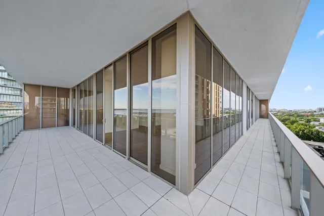$6,500,000 | 2655 South Bayshore Drive, Unit 902, Miami, FL 33133