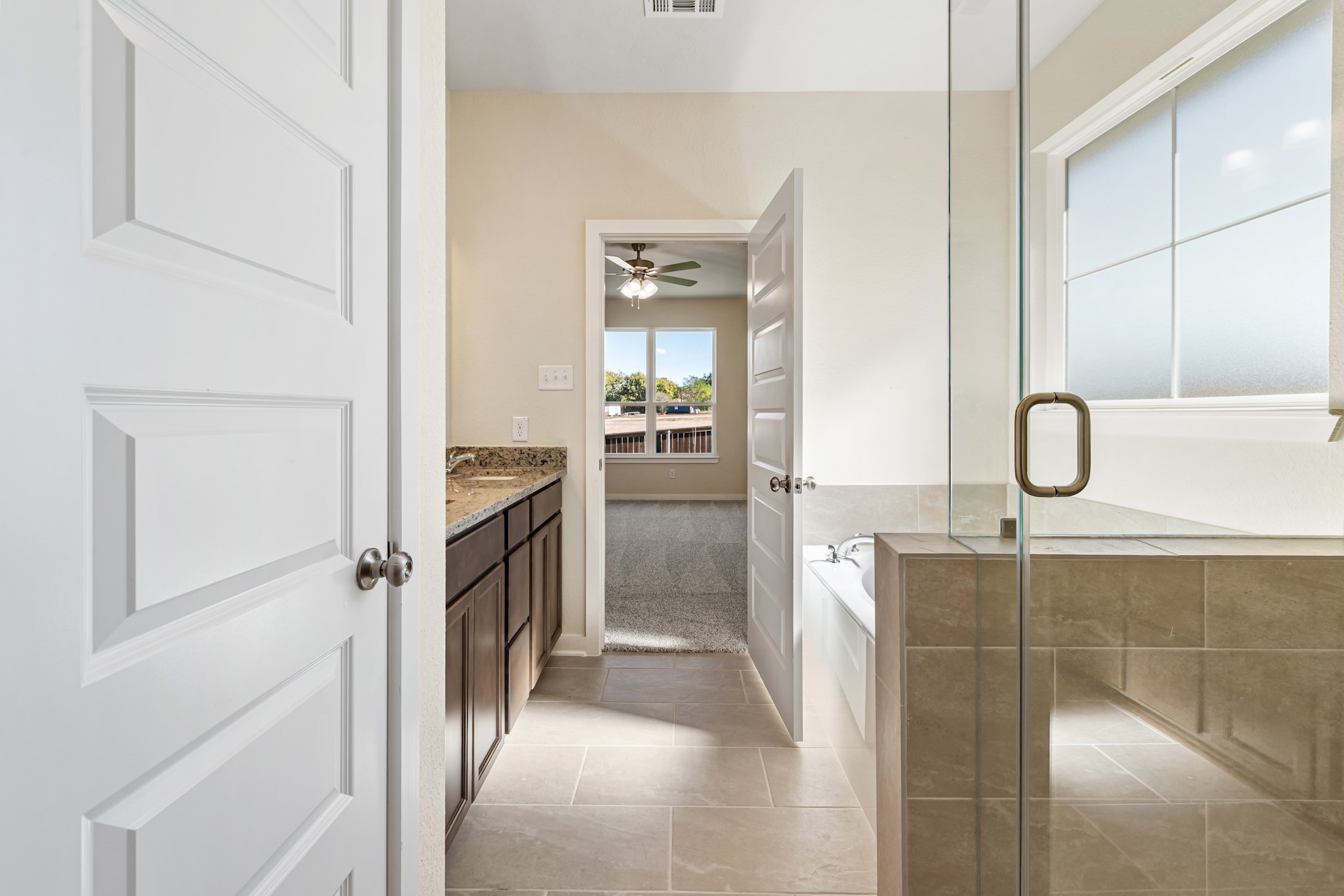 1456 Lk Rdg Drive Brenham, TX 77833 - Photo 31 of 34 a en suite bathroom with a shower