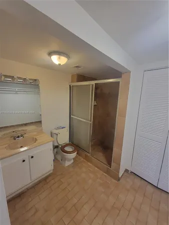 $2,000 | 13499 Biscayne Boulevard, Unit 506, North Miami, FL 33181