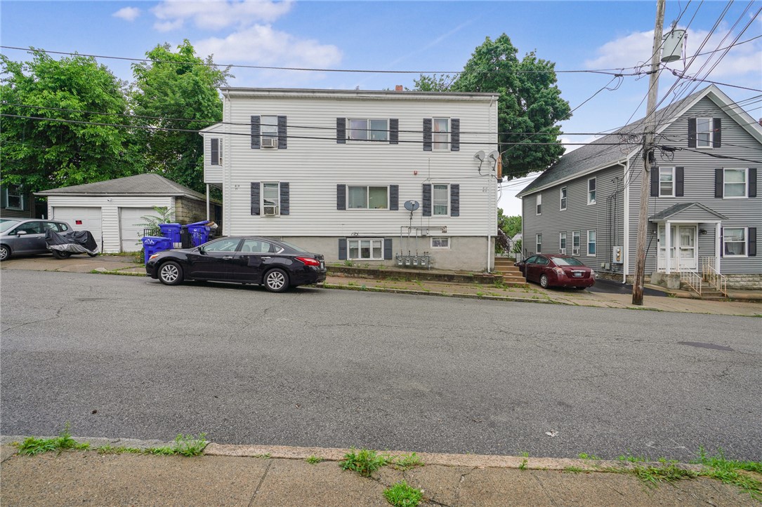 39 Highland Street Pawtucket, RI 02860 - Photo 1 of 29
