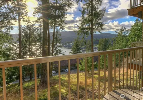 $550,000 | 1917 Rosario Road, Unit 2104, Orcas Island, WA 98245