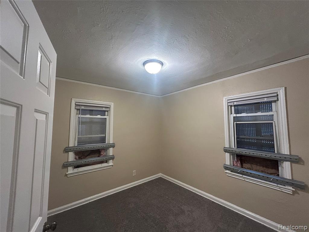 16824 Rutherford Street Detroit, MI 48235 - Photo 11 of 25