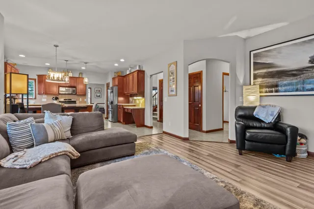 $465,000 | 4027 East Glory Lane, Appleton, WI 54913