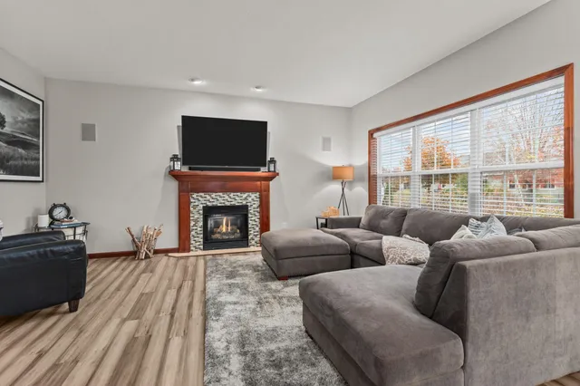 $465,000 | 4027 East Glory Lane, Appleton, WI 54913