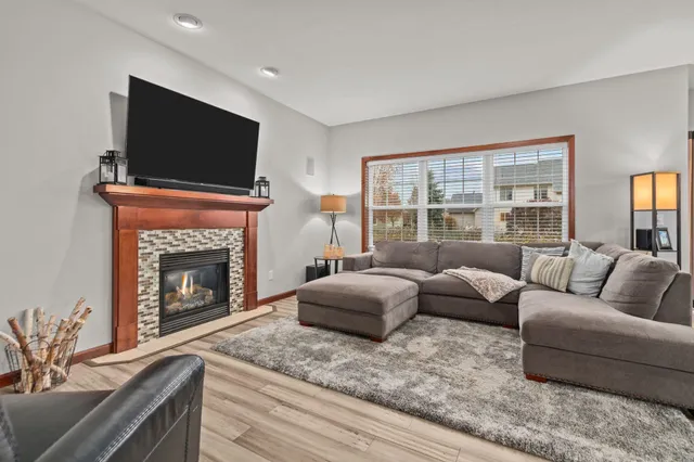 $465,000 | 4027 East Glory Lane, Appleton, WI 54913