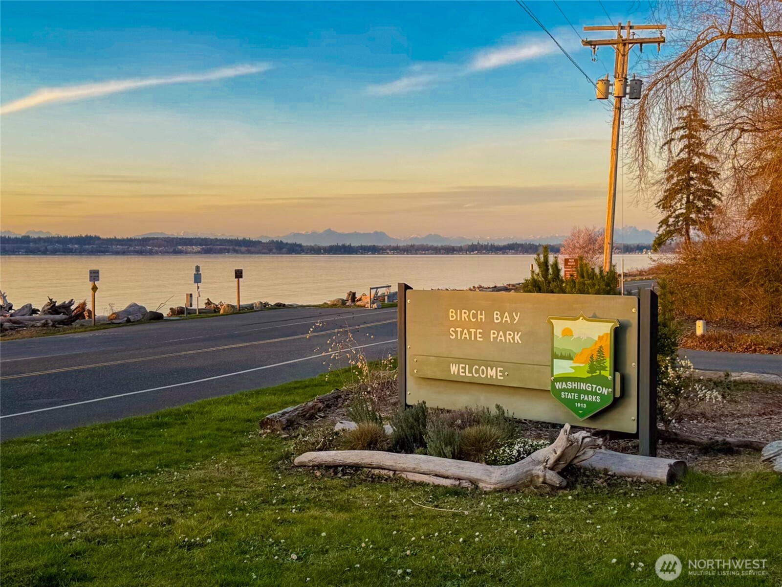5319 Coastal Loop Blaine, WA 98230 - Photo 37 of 40 a view of a garden with an ocean view