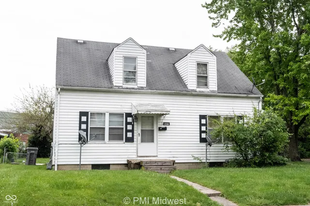 $990 | 1401 North Alton Avenue, Indianapolis, IN 46222
