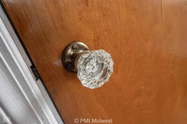 $990 | 1401 North Alton Avenue, Indianapolis, IN 46222