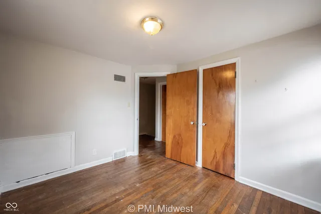 $990 | 1401 North Alton Avenue, Indianapolis, IN 46222