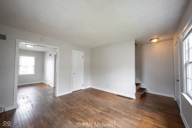 $990 | 1401 North Alton Avenue, Indianapolis, IN 46222