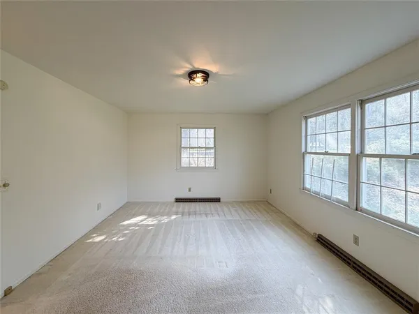 $295,900 | 487 Jackson Park Drive, Meadville, PA 16335