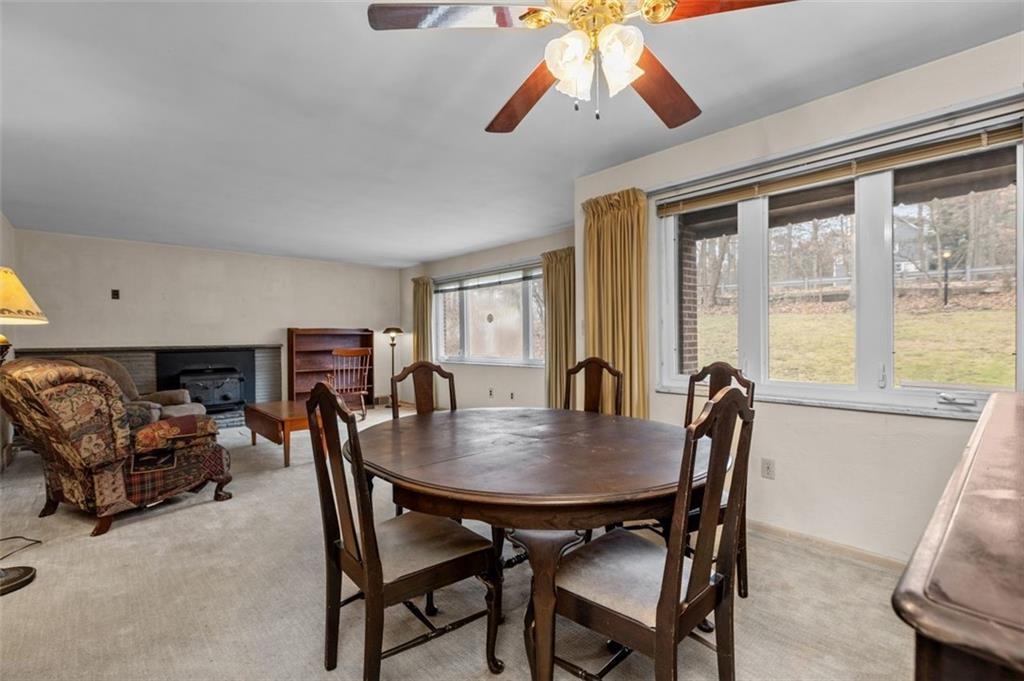 3323 Jackson Road Gibsonia, PA 15044 - Photo 6 of 28 Gallery Image 6