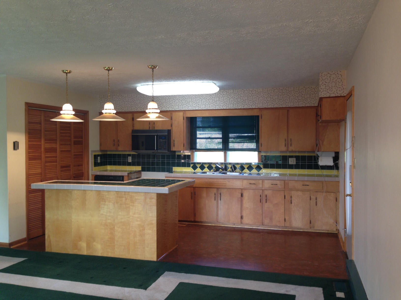 2 Rt Creek Lewisburg, WV 24901 - Photo 12 of 38 Gallery Image 12