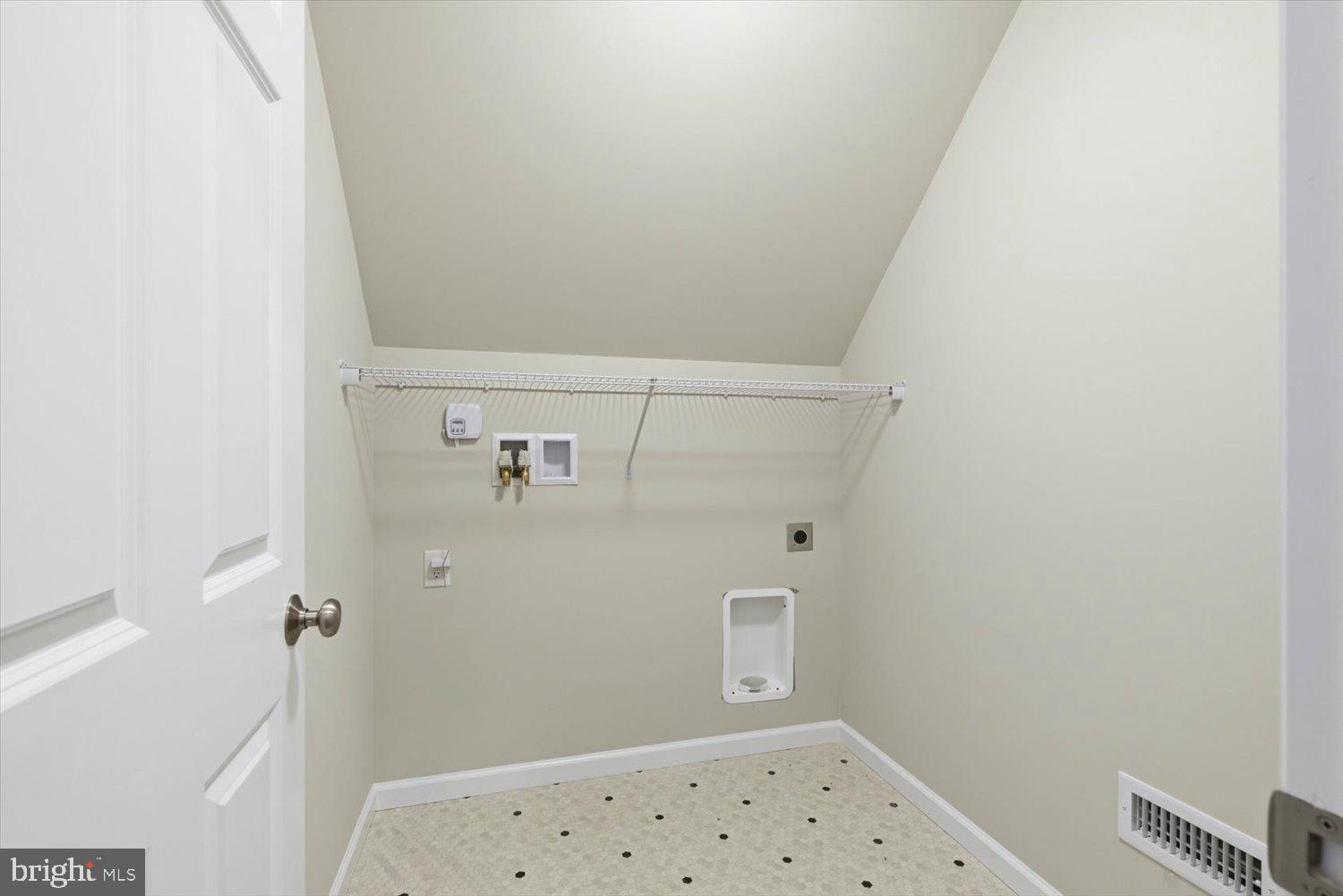 228 Hockersville Road Hershey, PA 17033 - Photo 28 of 36 a bathroom with a shower