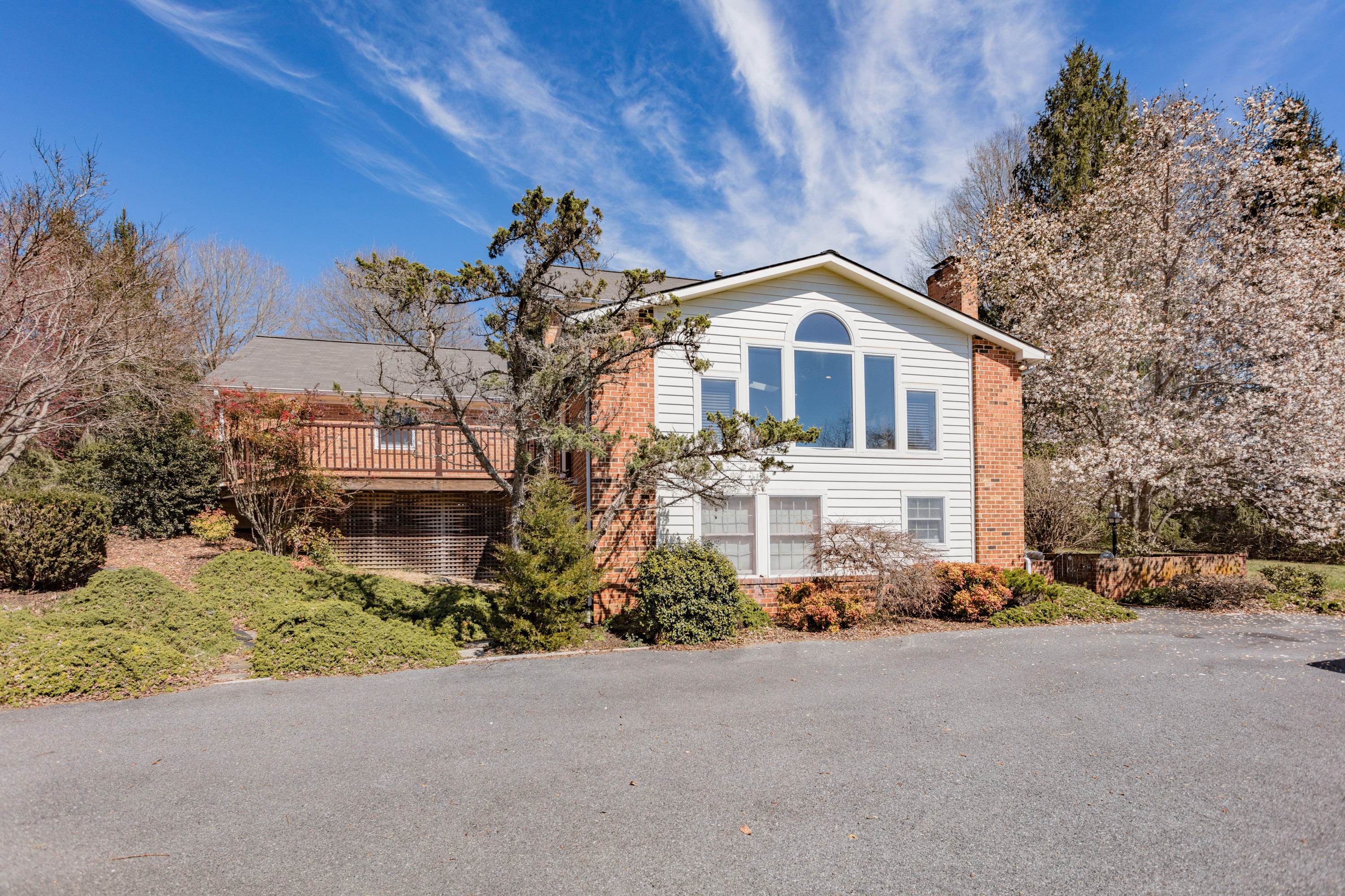 815 Ross Road Lexington, VA 24450 - Photo 6 of 57 6