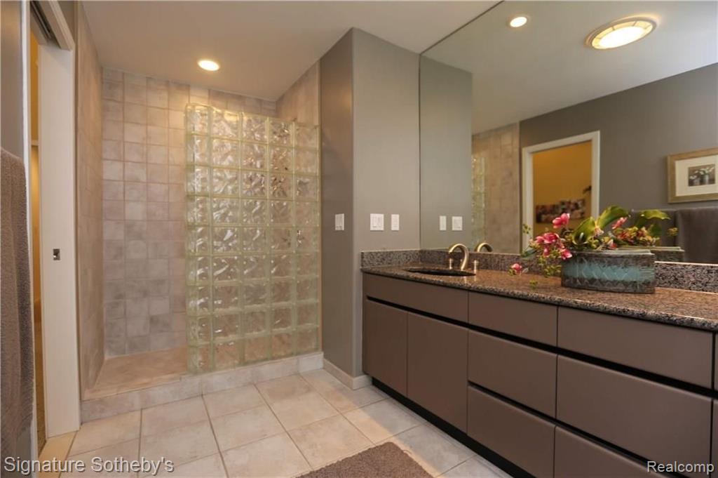731 Stanford Circle Rochester Hills, MI 48309 - Photo 27 of 52