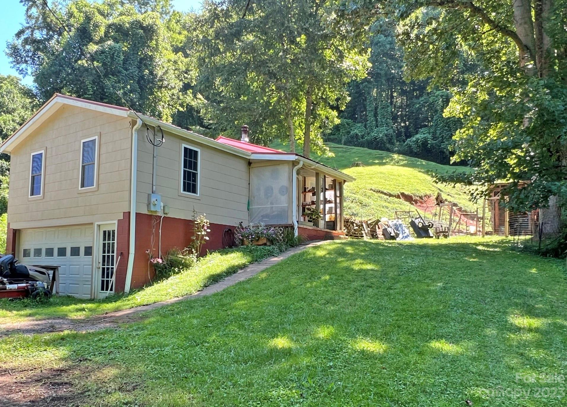 3390 Revere Road Marshall, NC 28753 - Photo 18 of 34 Gallery Image 18