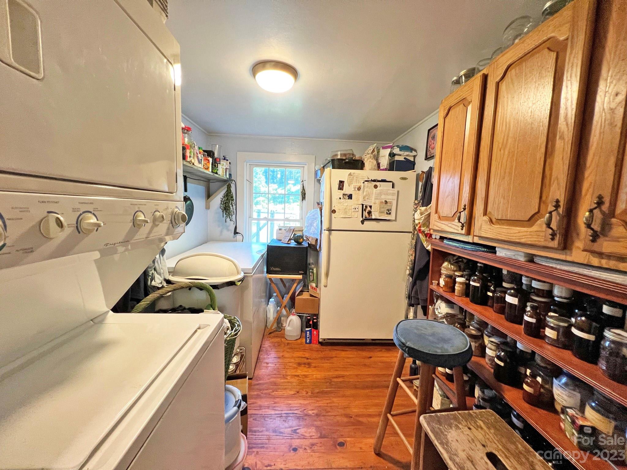 3390 Revere Road Marshall, NC 28753 - Photo 10 of 34 Gallery Image 10