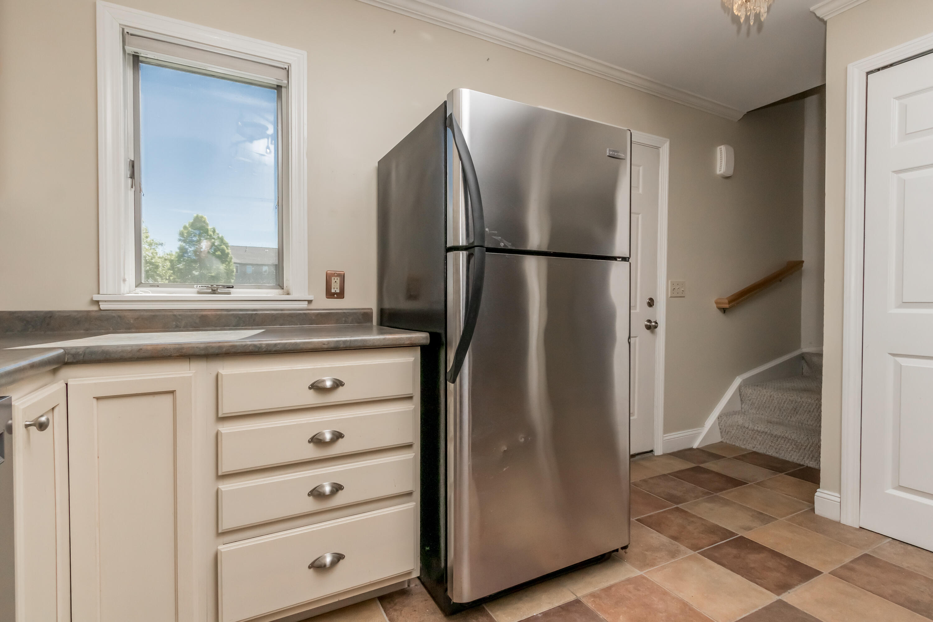 10 Back Cove Estates Road, Unit 10 Portland, ME 04103 - Photo 7 of 36 20220605MM-71013