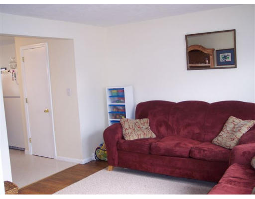 90 Hooper Road, Unit 90 Dedham, MA 02026 - Photo 5 of 13 Gallery Image 5