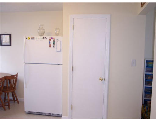 90 Hooper Road, Unit 90 Dedham, MA 02026 - Photo 8 of 13 Gallery Image 8