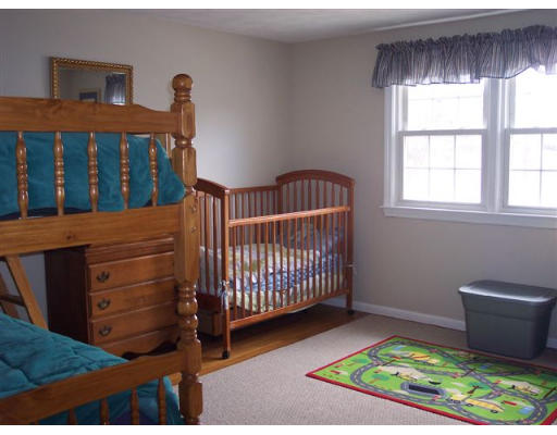 90 Hooper Road, Unit 90 Dedham, MA 02026 - Photo 9 of 13 Gallery Image 9