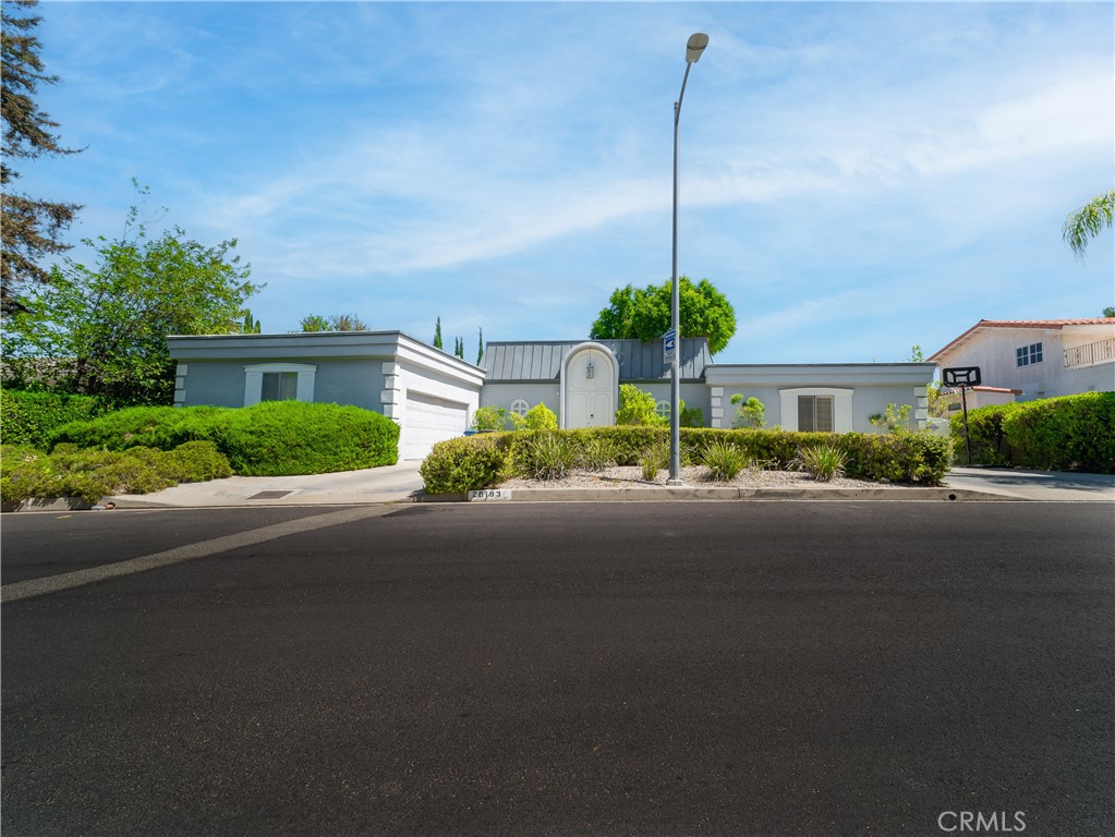 20193 Adele Drive Woodland Hills, CA 91364 - Photo 34 of 38