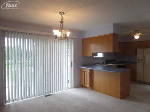 19217 Amman Road Chesaning, MI 48616 - Photo 4 of 11 20415471-3.JPG