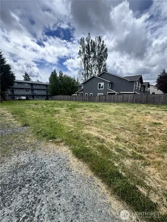 $400,000 | 1039 Southwest 150th Street, Burien, WA 98166