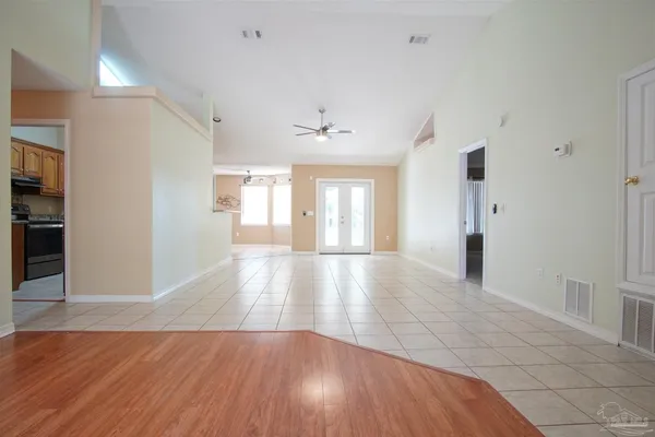 $1,950 | 5947 Grandview Drive, Milton, FL 32570