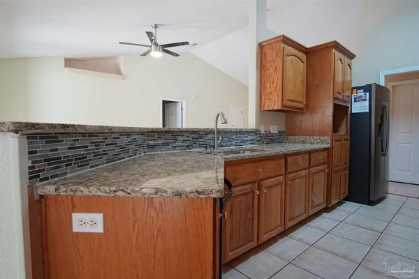 $1,950 | 5947 Grandview Drive, Milton, FL 32570