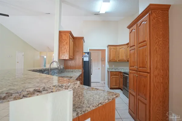 $1,950 | 5947 Grandview Drive, Milton, FL 32570
