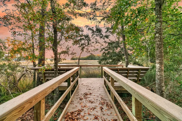 $819,000 | 1108 Oak Bluff Avenue, Charleston, SC 29492